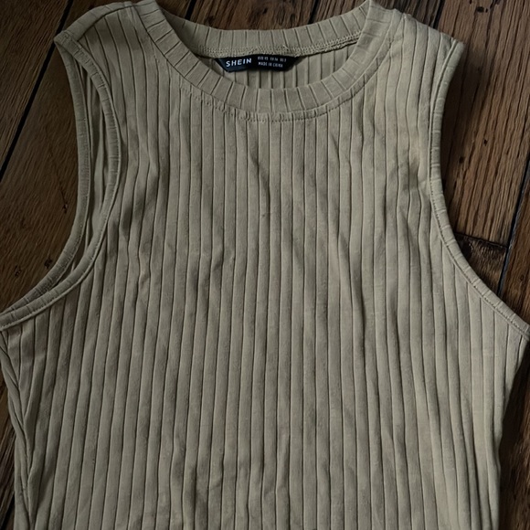 size XS SHIEN beige tank top crop top - Picture 2 of 4